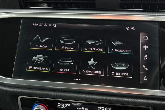 AUDI Q3 Photo 13