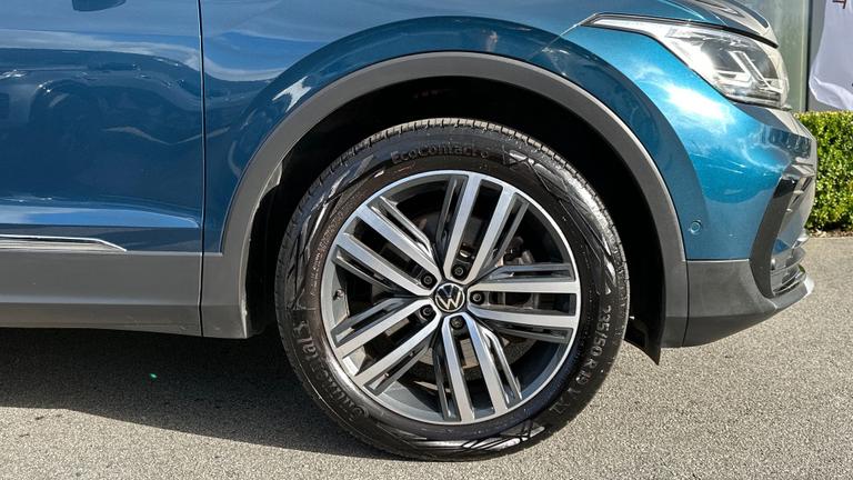 Used Volkswagen Tiguan VK72DTX 8