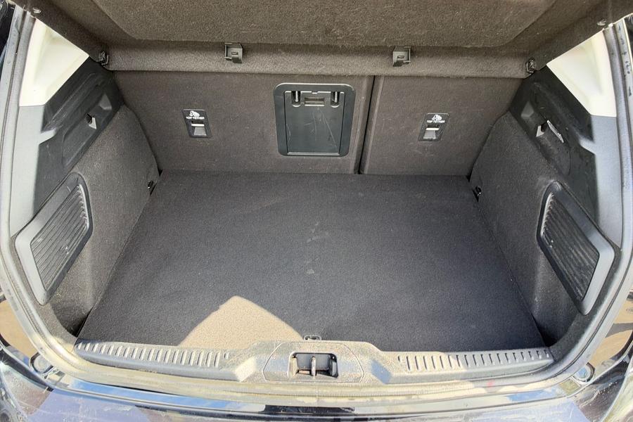 Ford FOCUS Photo autoimg-99a59f3366b7ea5a70e1e6b1637066773ccc8b0e.jpg