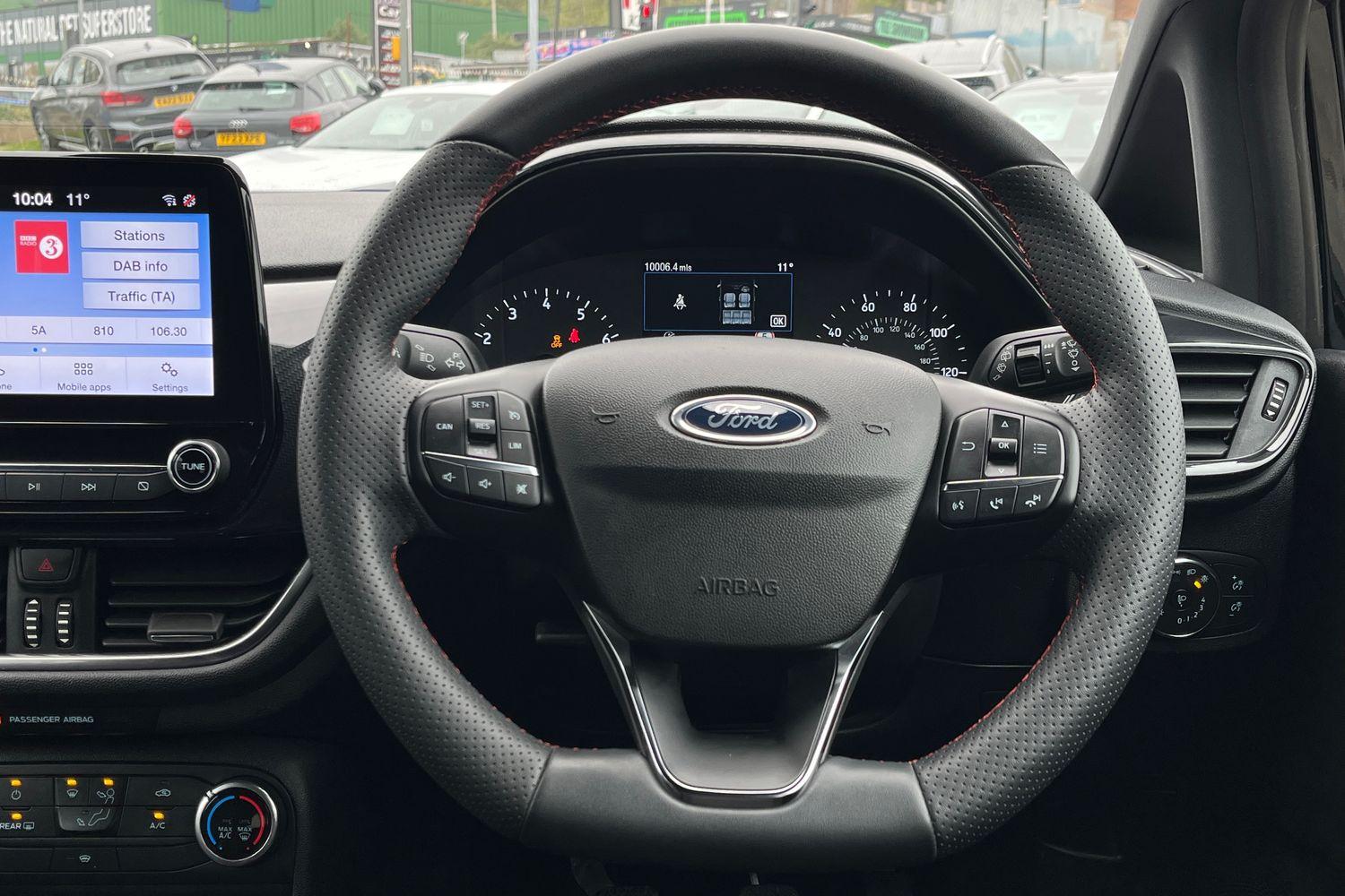 Ford Fiesta Photo 11