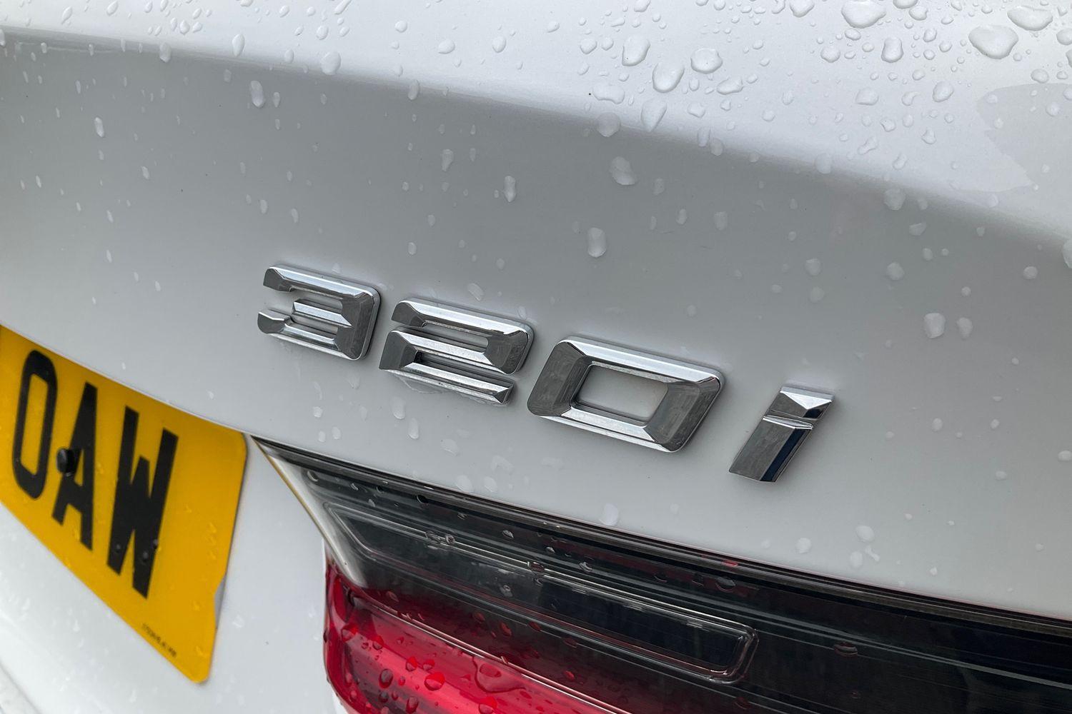 BMW 3 SERIES Photo 38