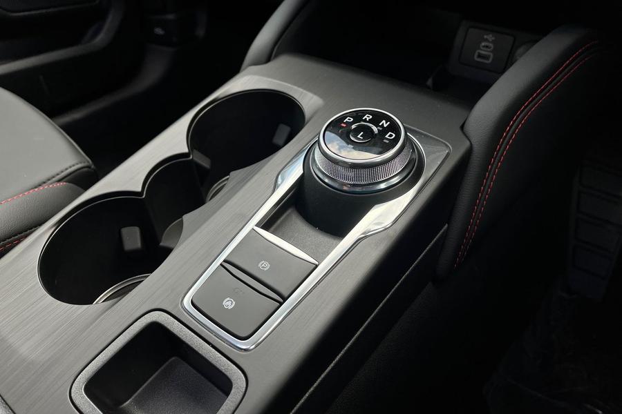 Ford Kuga Photo autoimg-99ab319046bdf7fc0316ed4f66649e5c0022d259.jpg