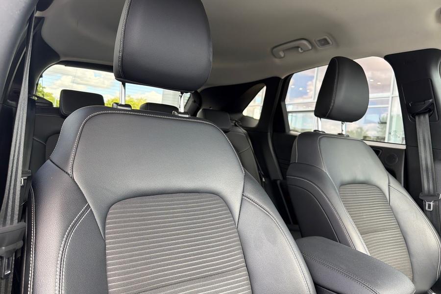Ford Kuga Photo autoimg-99b46d99b9b9add922dd83c13af34e1851d26e40.jpg
