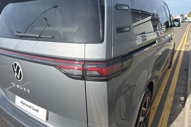 VOLKSWAGEN Id. Buzz Photo 18