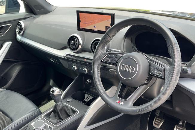 AUDI Q2 Photo 6
