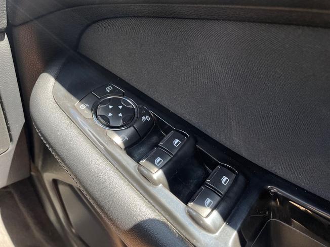 FORD Edge Photo 26