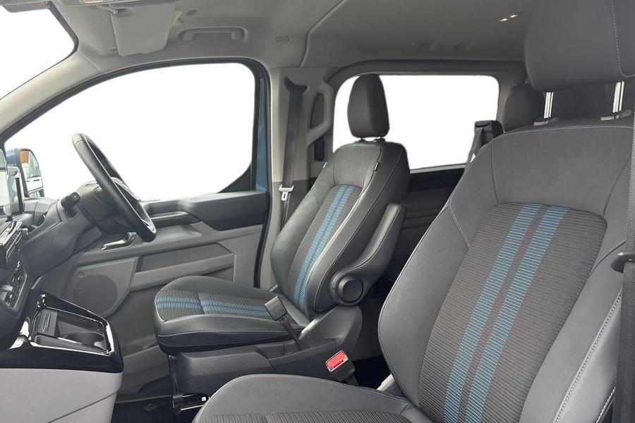 Ford Transit Custom Photo autoimg-99b834431f4879c7e9404852df972bf3bdcee6c3.jpg