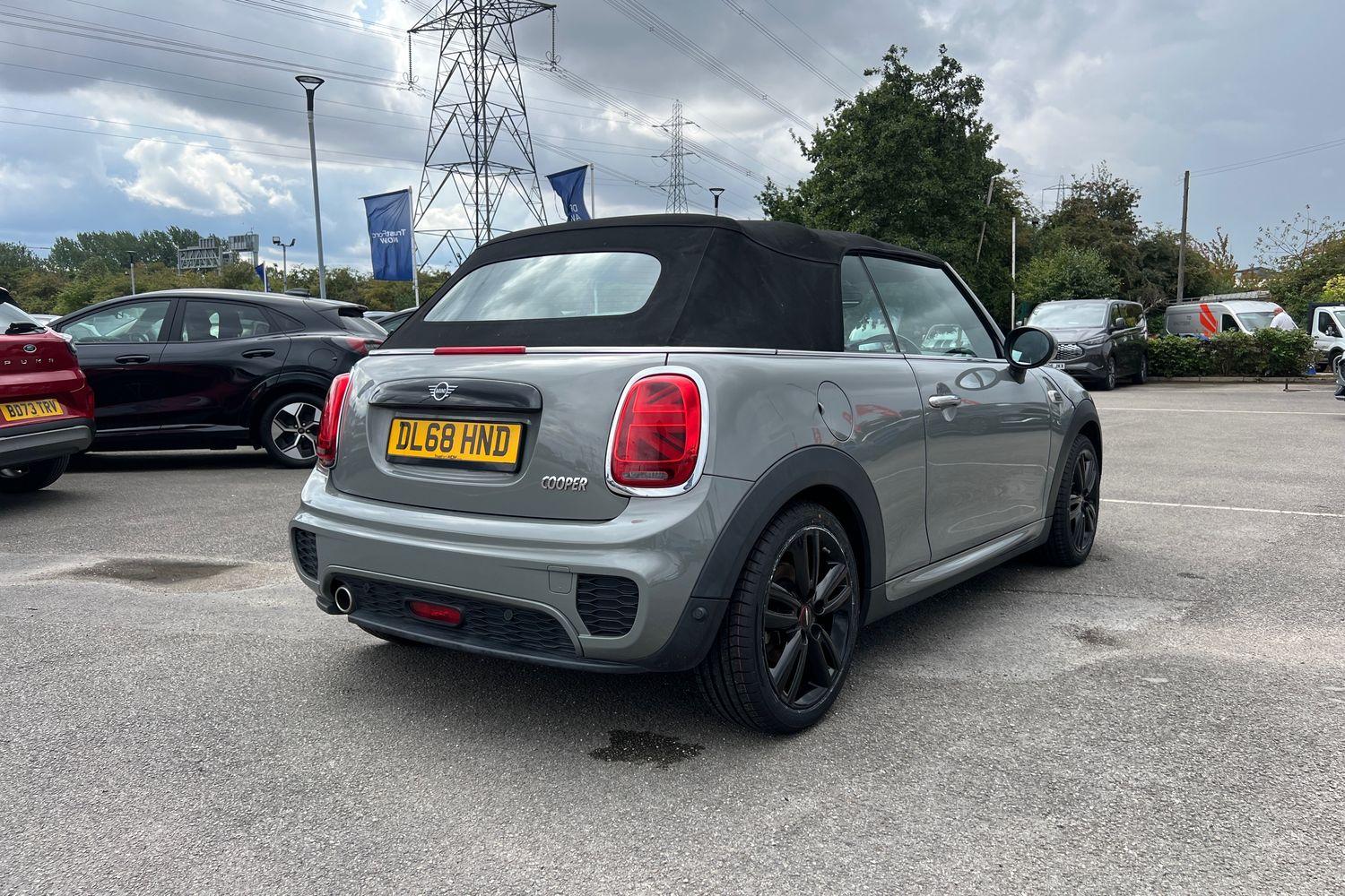 MINI CONVERTIBLE Photo 26
