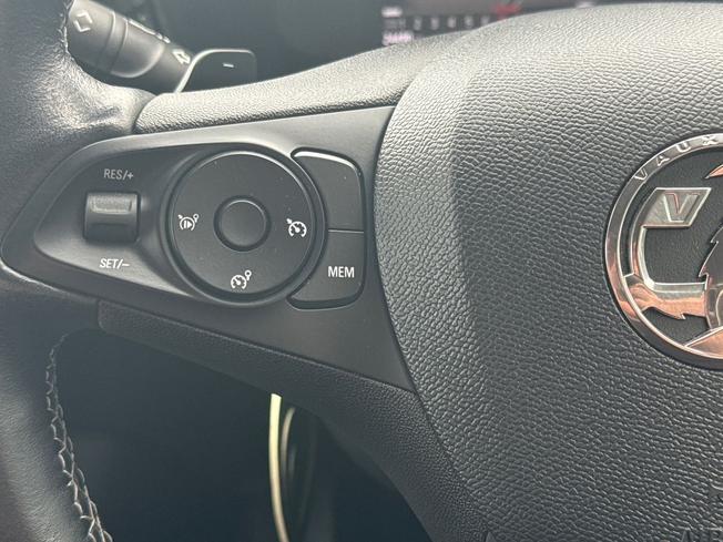 VAUXHALL Corsa Photo 16