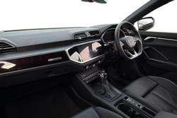 Audi Q3 Photo 2