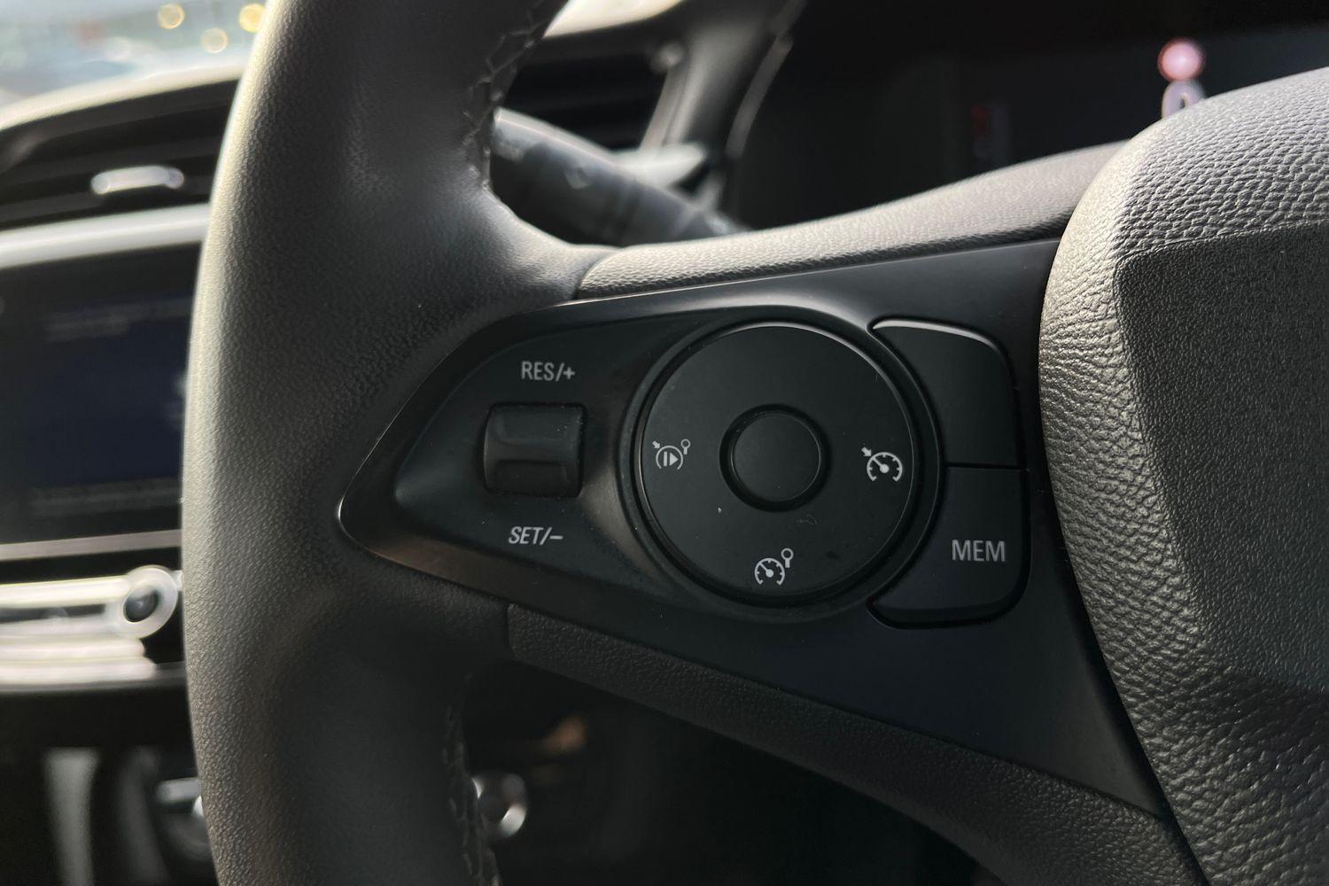 Vauxhall CORSA Photo 28