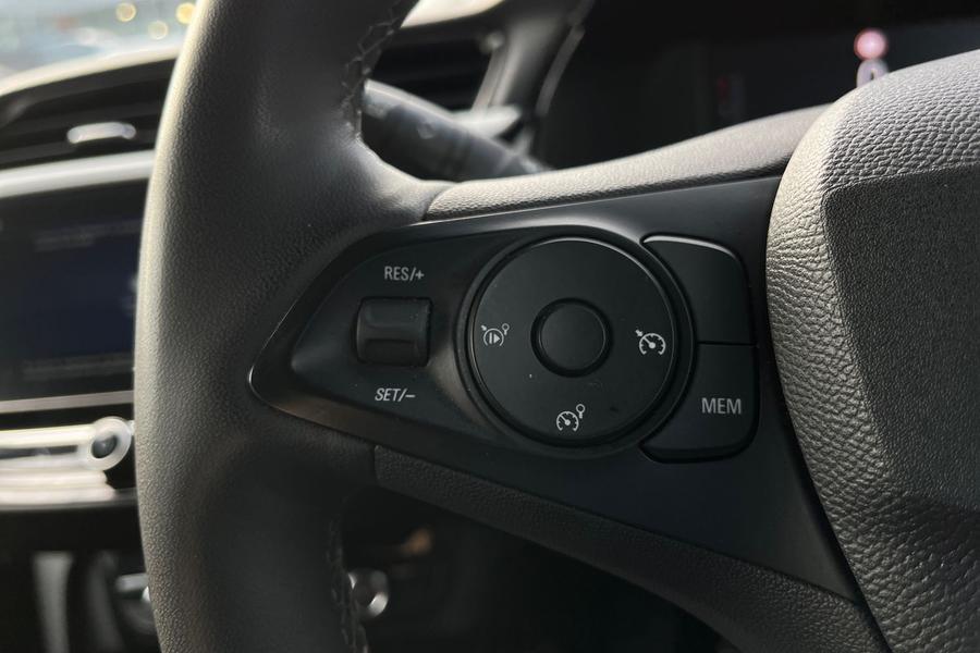 Vauxhall CORSA Photo autoimg-99bcd424526cab9a7c59ef5bdb2083b9d2273282.jpg