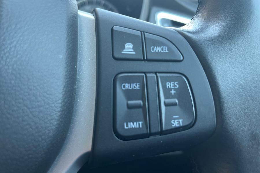 Suzuki S-Cross Photo autoimg-99bd53f7bb452013818a0761dfce395e554e7ba8.jpg