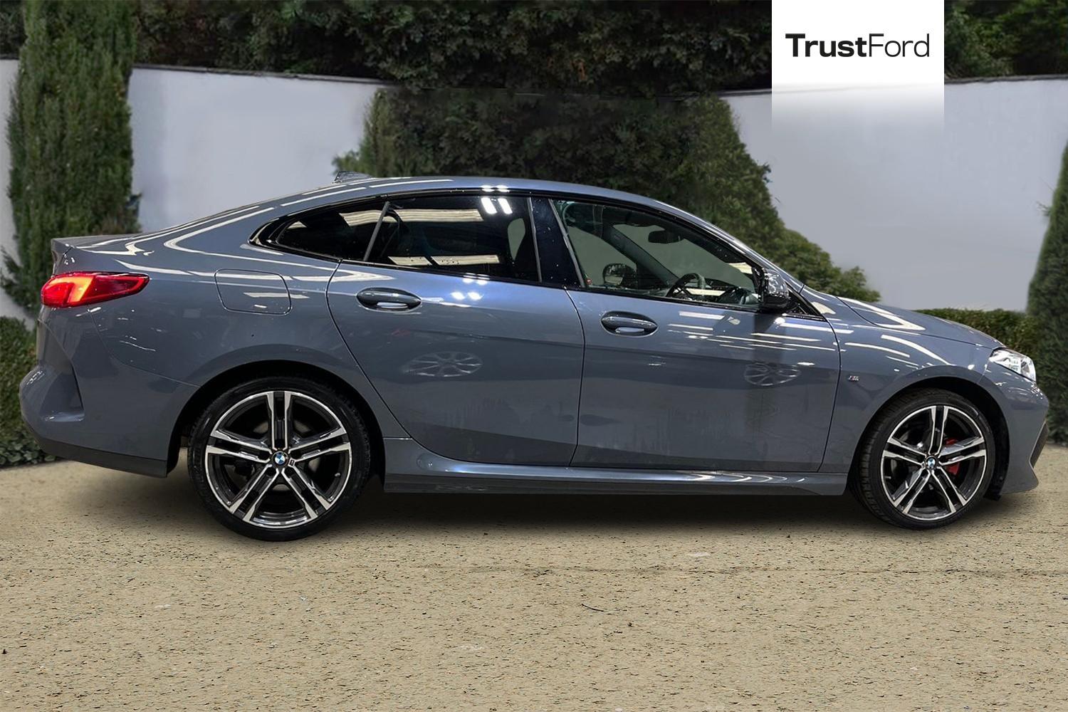 BMW 2 SERIES Photo 2