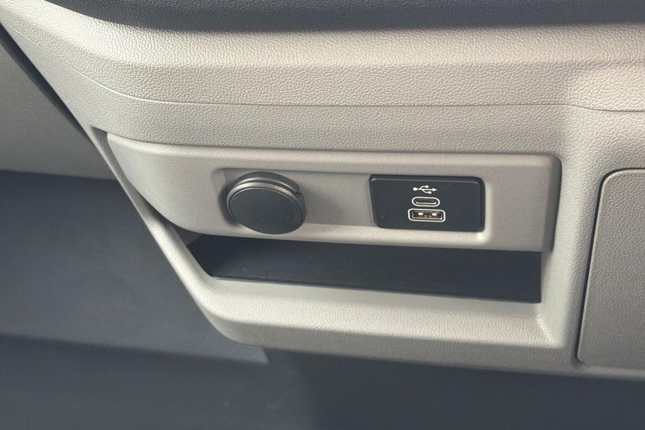 Used FORD E-TRANSIT CUSTOM HK75BYR 35