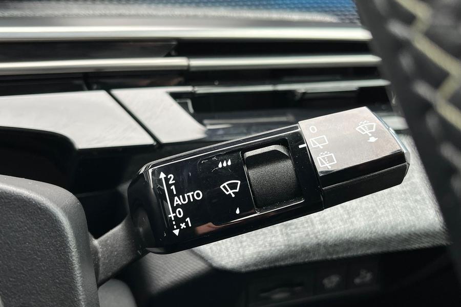 Peugeot E-5008 Photo autoimg-99c61d429b14216b6df2a31d5abdcf753cbf83f7.jpg