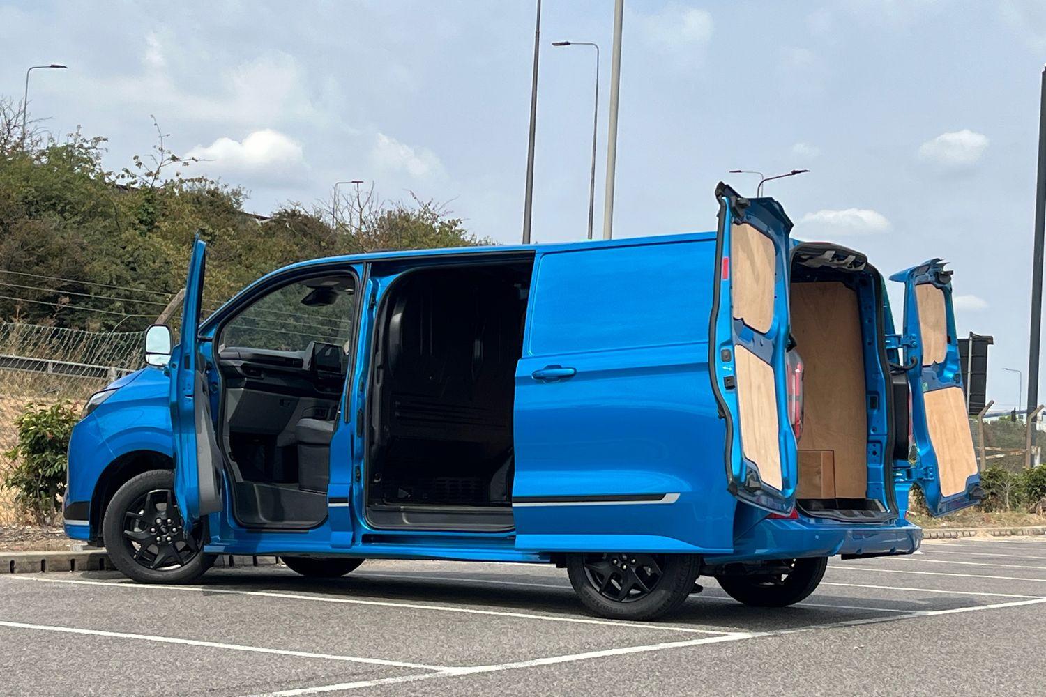 Ford E-Transit Custom Photo 6