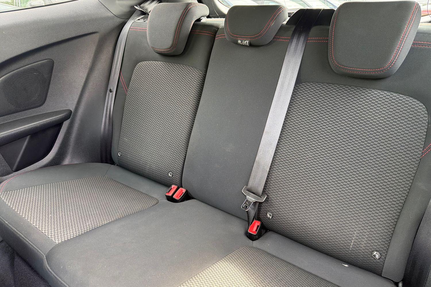 Ford FIESTA Photo 19