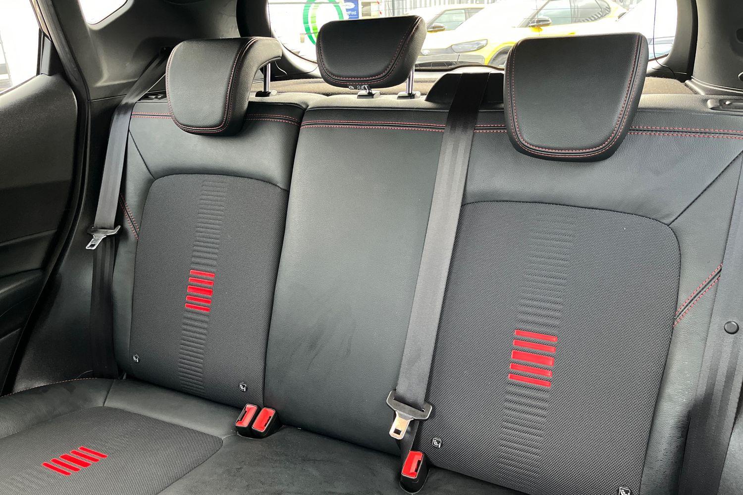 Ford FIESTA Photo 19