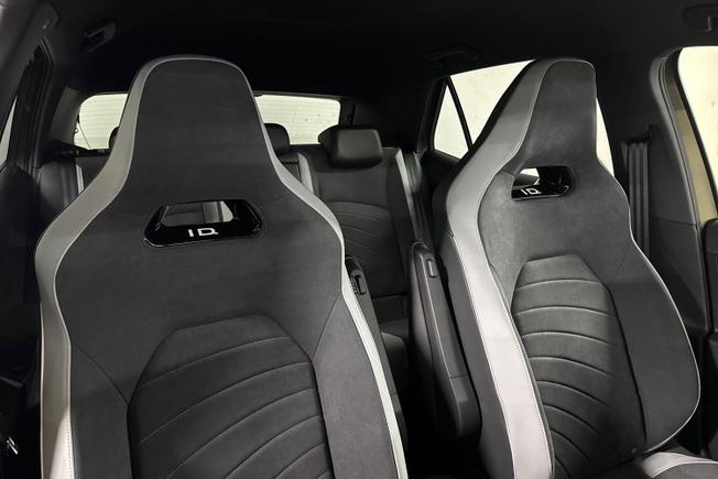 VOLKSWAGEN ID.3 Photo 25