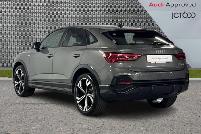 AUDI Q3 Photo 3