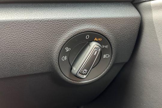Volkswagen T-roc Photo autoimg-99d5f535bc31ba9c2553789dcd95d66e9c3717c9.jpg