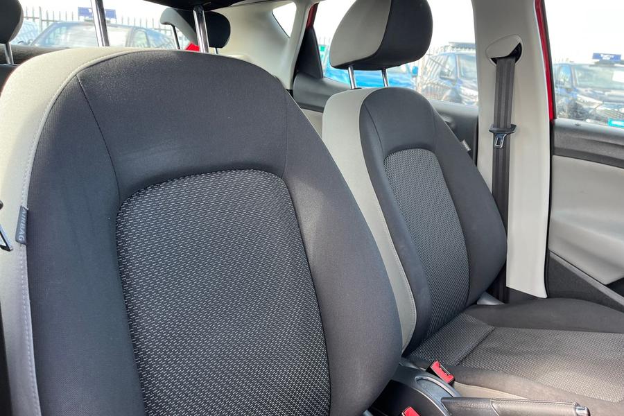 SEAT IBIZA Photo autoimg-99d78df7c46e17b9ed1cf99d435a2cf2935c8eaf.jpg