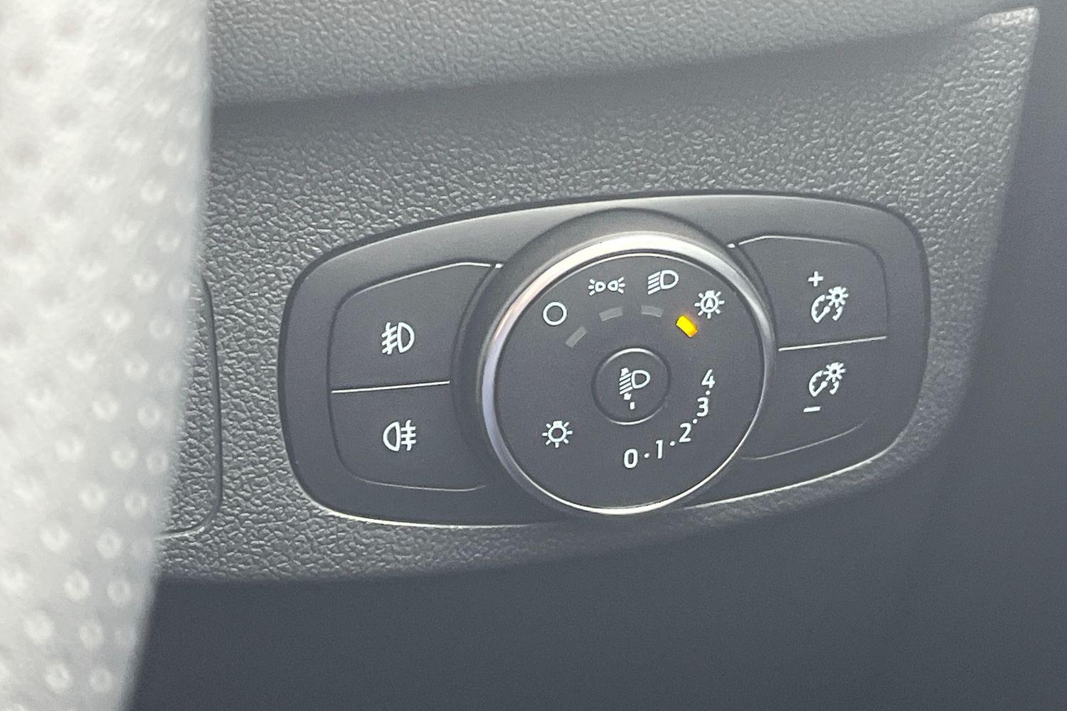 Ford FOCUS Photo 30