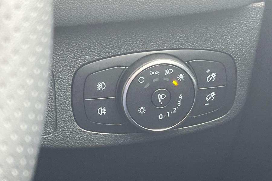 Ford FOCUS Photo autoimg-99dbebba79842a9fd7e96260409312333dfa4b6e.jpg