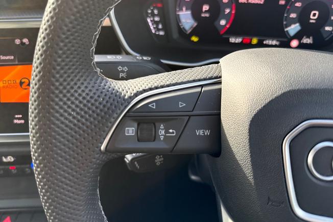 AUDI Q3 Photo 17