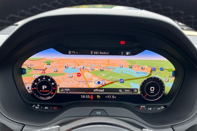 AUDI Q2 Photo 32