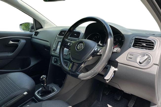 VOLKSWAGEN Polo Photo 6