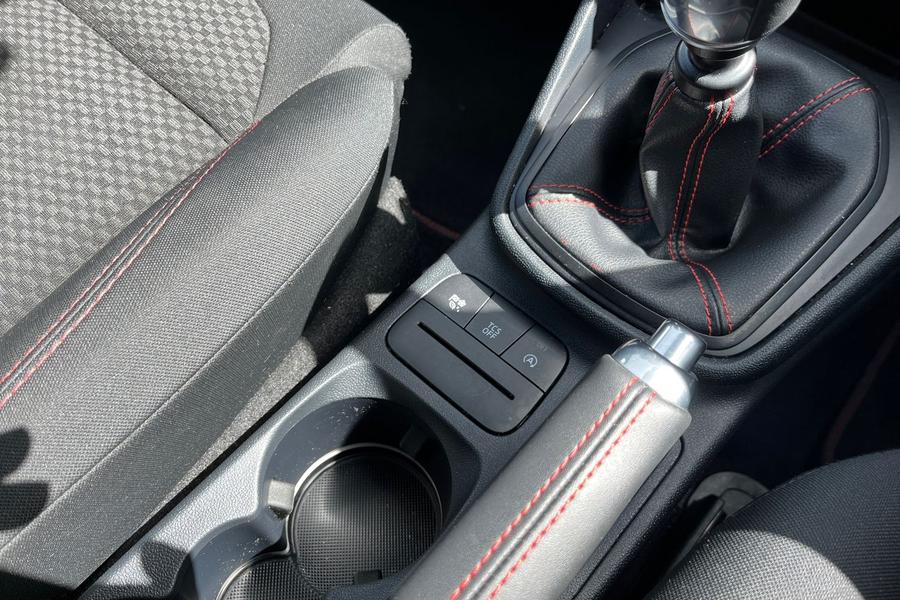 Ford FIESTA Photo autoimg-99e0b9df93d9a118693e2d1471319513ac3950d1.jpg