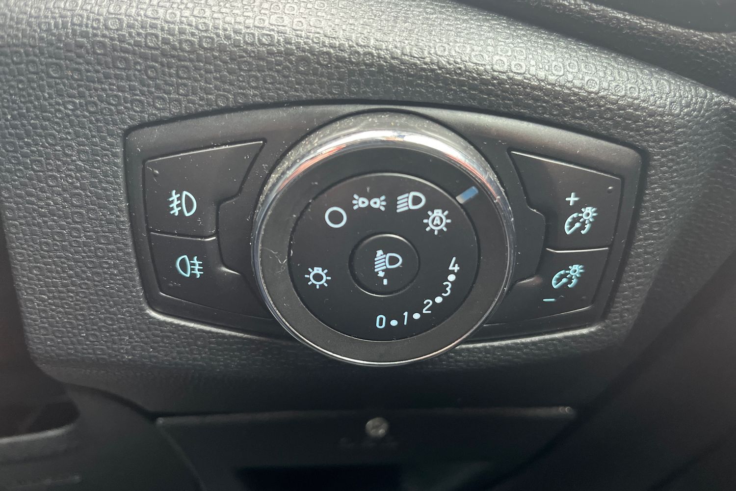Ford ECOSPORT Photo 29
