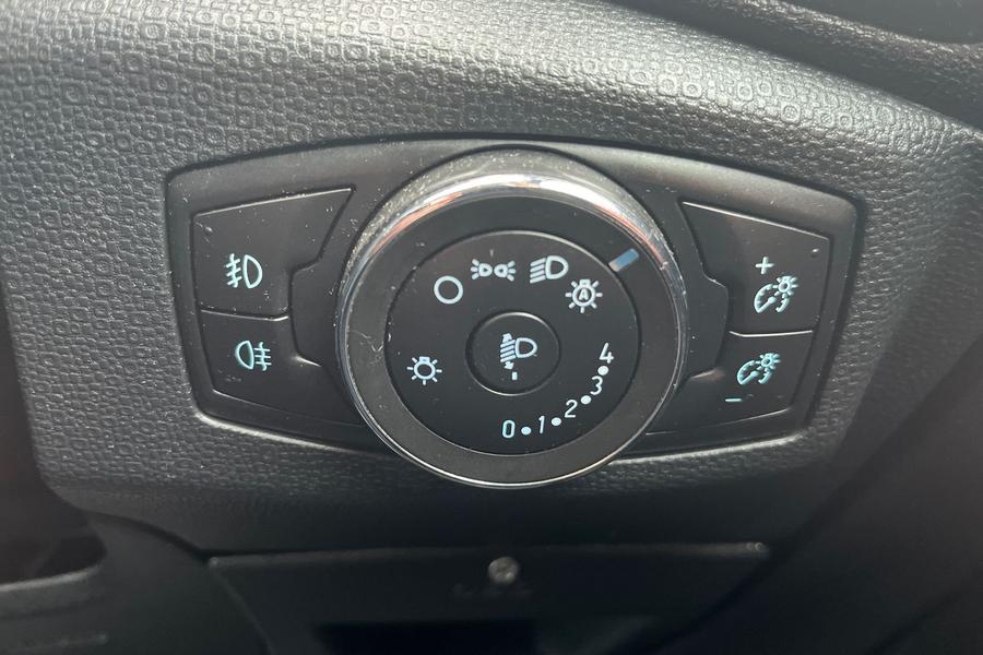 Ford ECOSPORT Photo autoimg-99e1c76c85975573f30635715e8a999fc93553e3.jpg