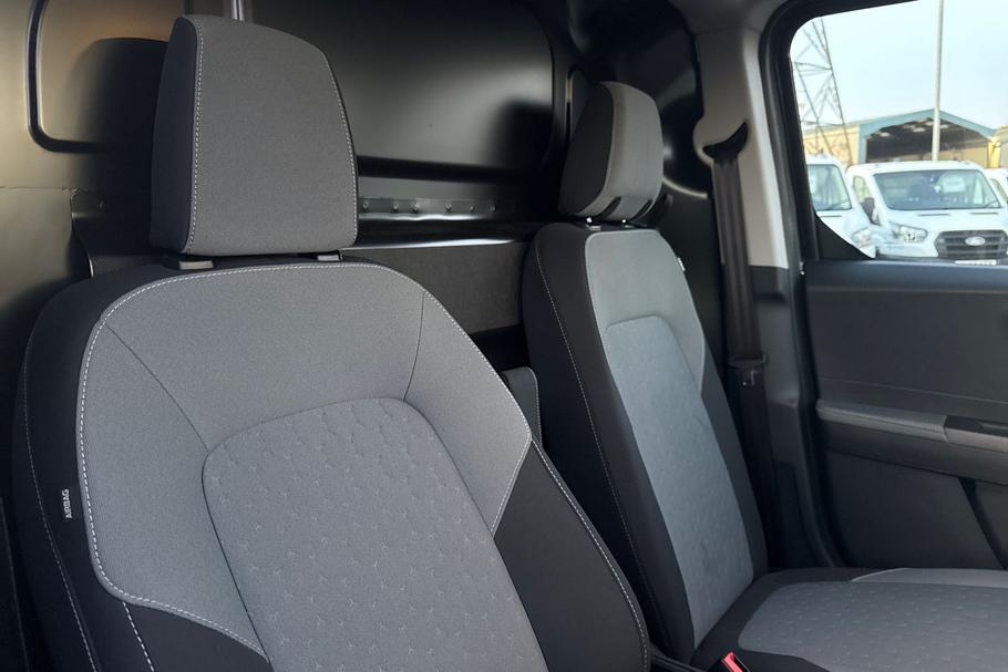 Used Ford E-TRANSIT COURIER 10