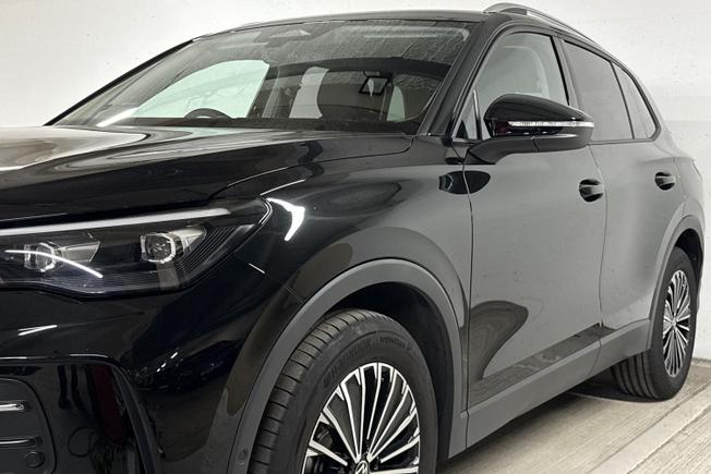 VOLKSWAGEN Tiguan Photo 30