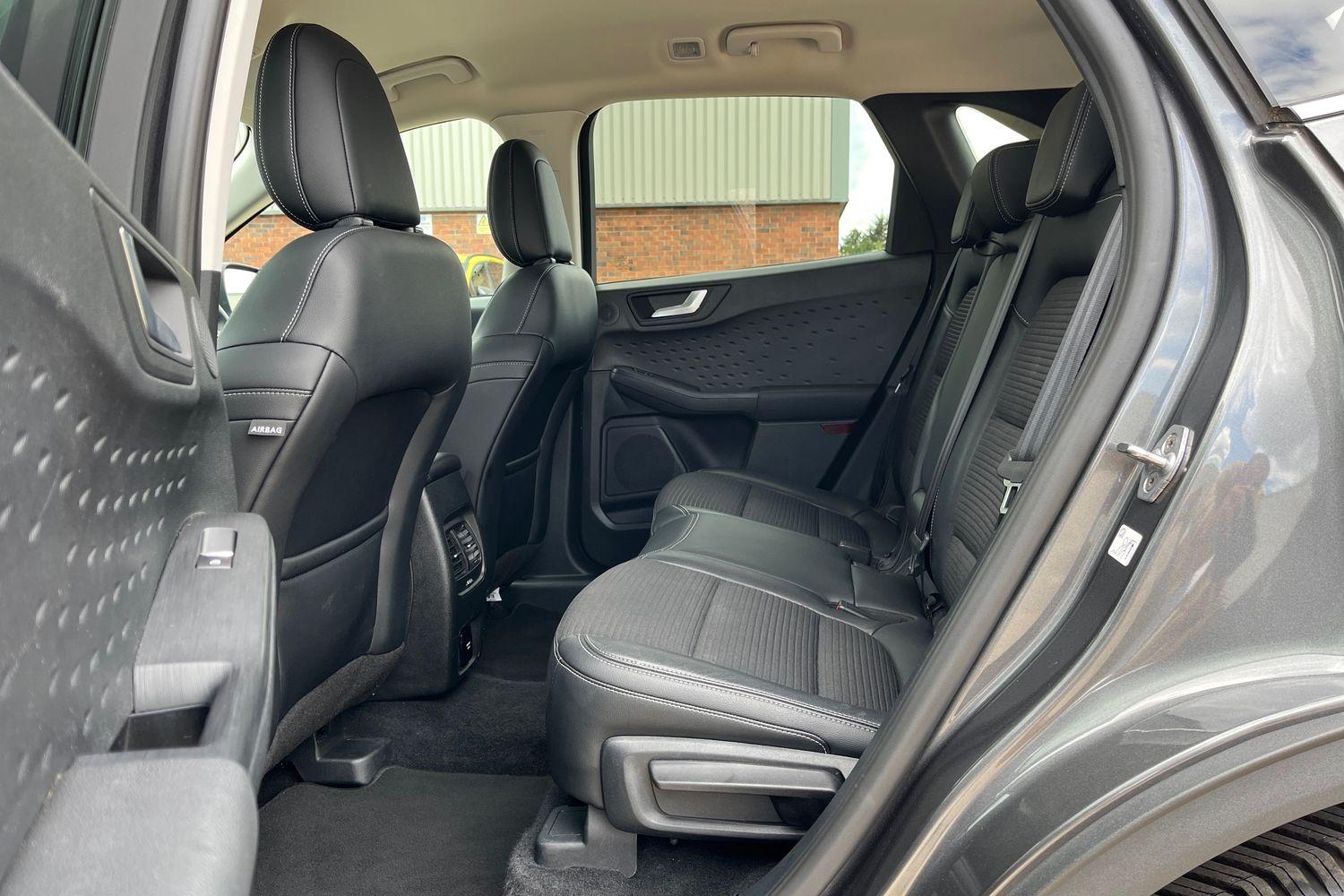 Ford Kuga Photo 25