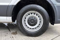 VOLKSWAGEN Crafter Photo 5