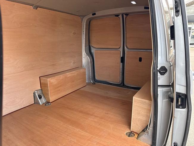 VOLKSWAGEN Transporter Photo 38