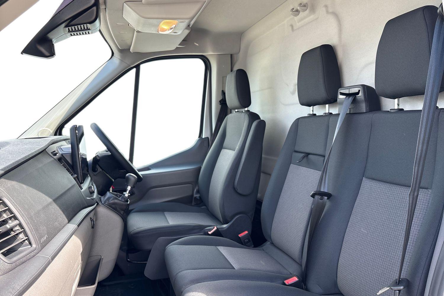 Ford Transit Photo 9