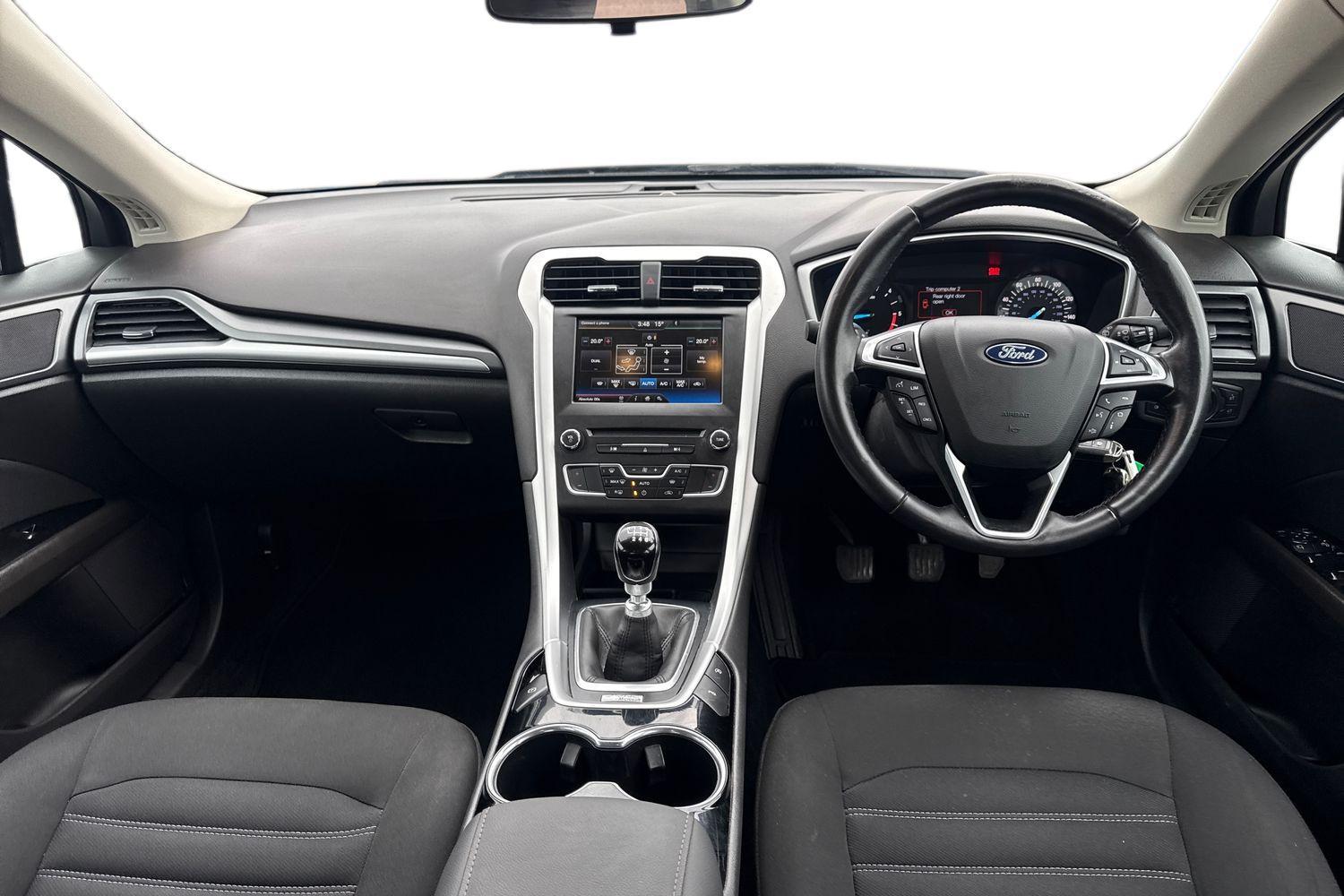 Ford MONDEO Photo 9