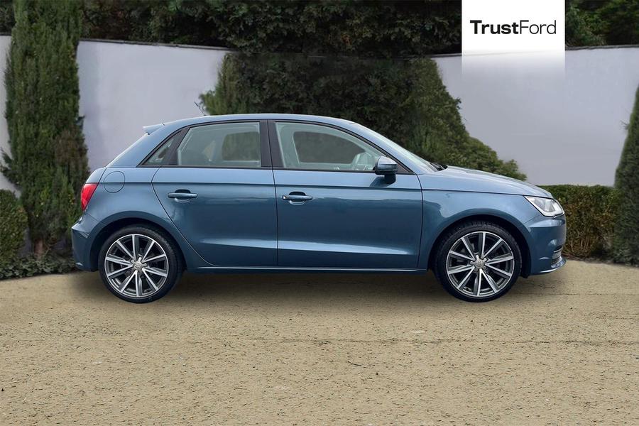 Audi A1 Photo autoimg-99ee1d0ef4af6803795991fe645d282f4dcfe73e.jpg