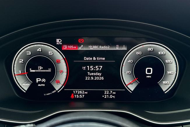 AUDI A4 Photo 15
