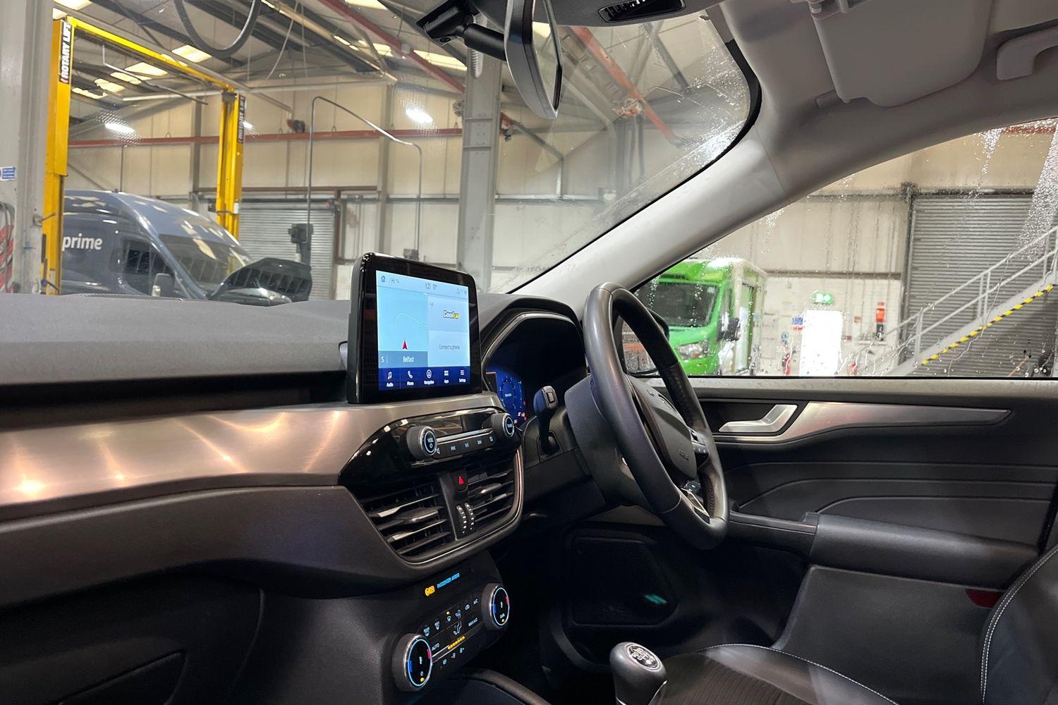 Ford KUGA Photo 17