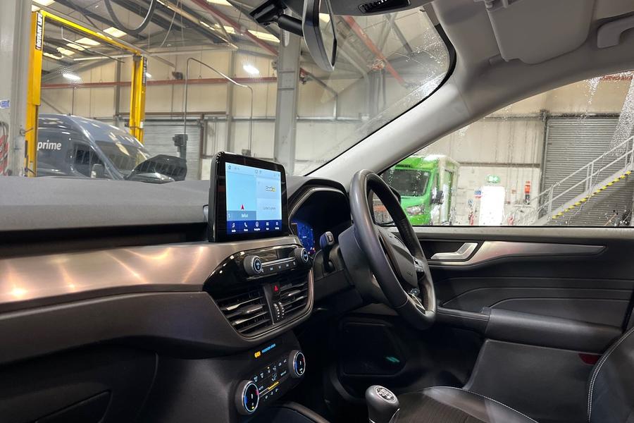 Ford KUGA Photo autoimg-99f71bb16de01ff11fc6fa1cd306aa61e3c8559c.jpg