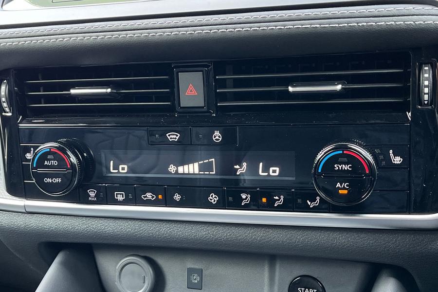 Nissan Qashqai Photo autoimg-99fac526f95767637585edb3cb7fb92362b62a85.jpg