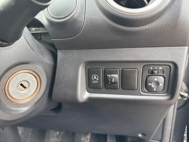 MITSUBISHI Mirage Photo 25