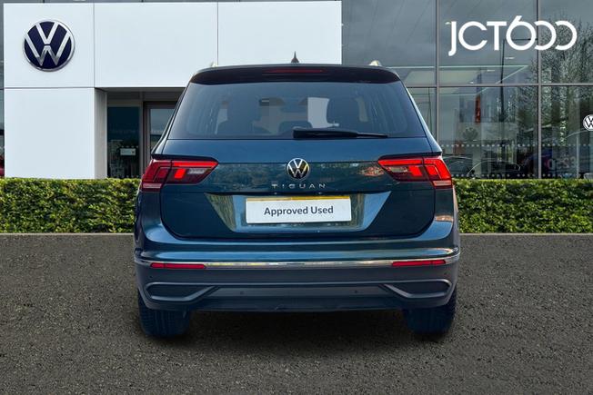 VOLKSWAGEN Tiguan Photo 7