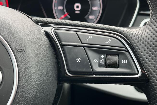 AUDI A4 Avant Photo 17